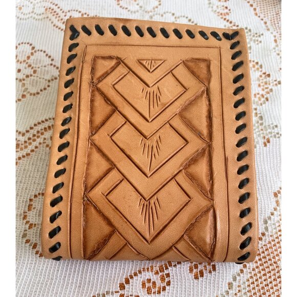 Vintage 70's Tooled Leather Bi Fold Wallet - Picture 1 of 11